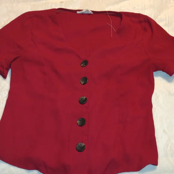 Clothes - Picture 4 of 17